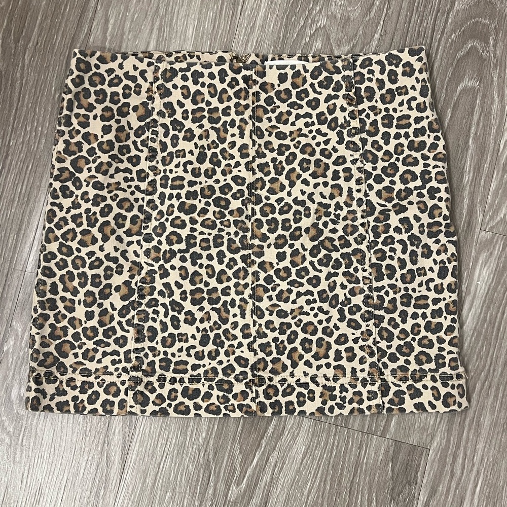 Animal print mini skirt